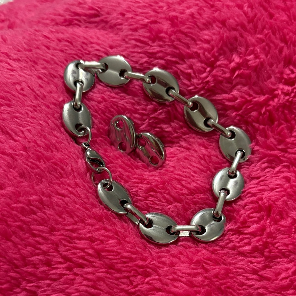 Chic Silver Bracelet and Earring Set